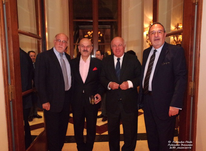 Ο κ. Γιώργος Βερνίκος, Πρόεδρος της ΟΚΕ, ο κ Λύσανδρος Τσιλίδης Πρόεδρος της FEDHATTA,  ο κ. Νίκος Βερνίκος, Πρόεδρος της Vernicos Maritime S.A και ο κ. Στάθης Σκρέτας, Γεν. Γραμμ. της FEDHATTA
